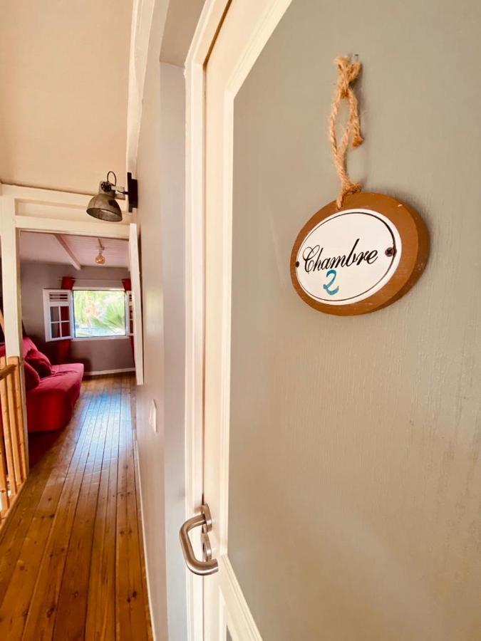 Habitation Baliache - Maison Creole Avec Jardin Privatif, Plage A 200M Deshaies Luaran gambar