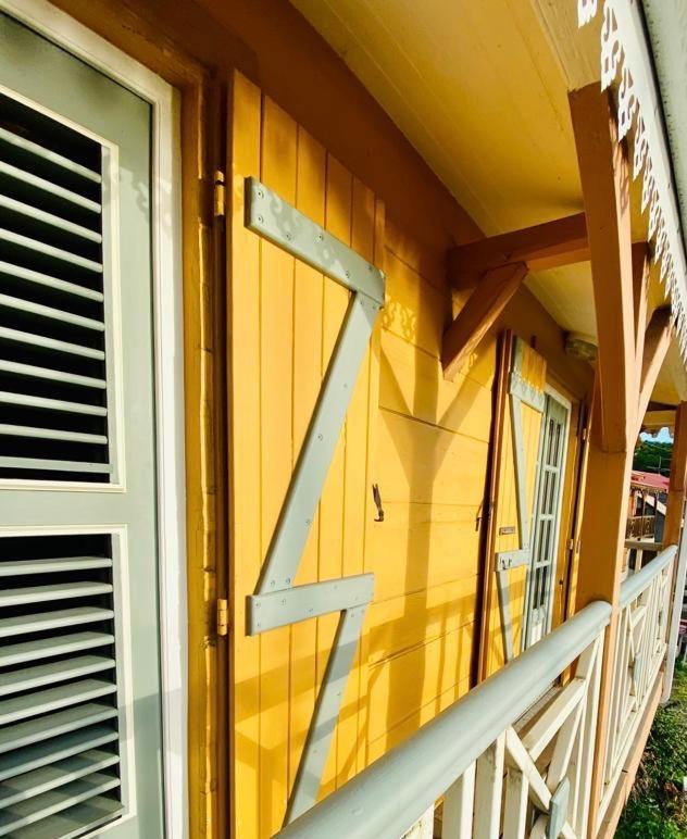 Habitation Baliache - Maison Creole Avec Jardin Privatif, Plage A 200M Deshaies Luaran gambar