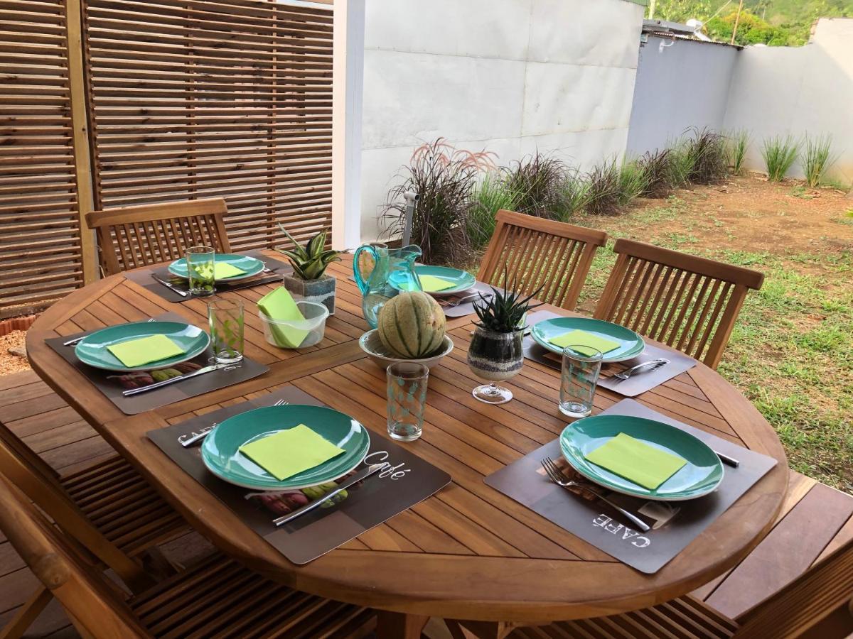 Habitation Baliache - Maison Creole Avec Jardin Privatif, Plage A 200M Deshaies Luaran gambar