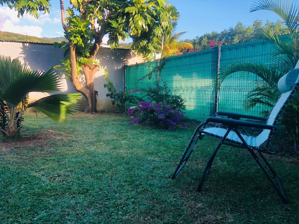 Habitation Baliache - Maison Creole Avec Jardin Privatif, Plage A 200M Deshaies Luaran gambar