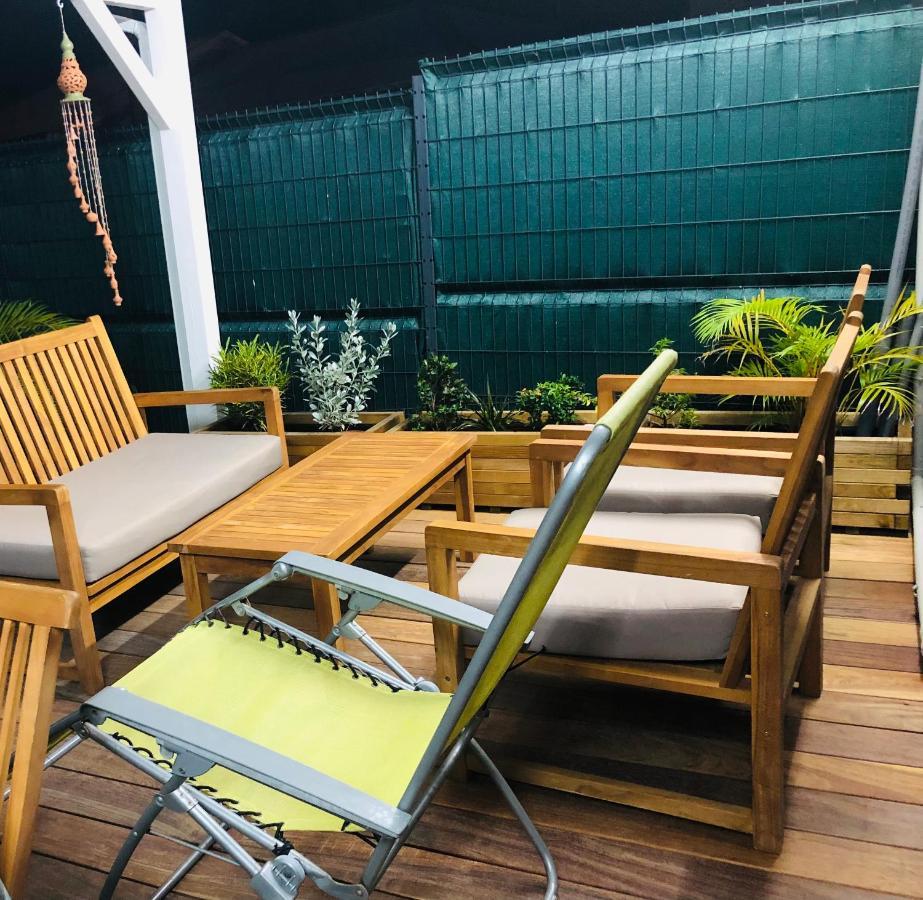 Habitation Baliache - Maison Creole Avec Jardin Privatif, Plage A 200M Deshaies Luaran gambar